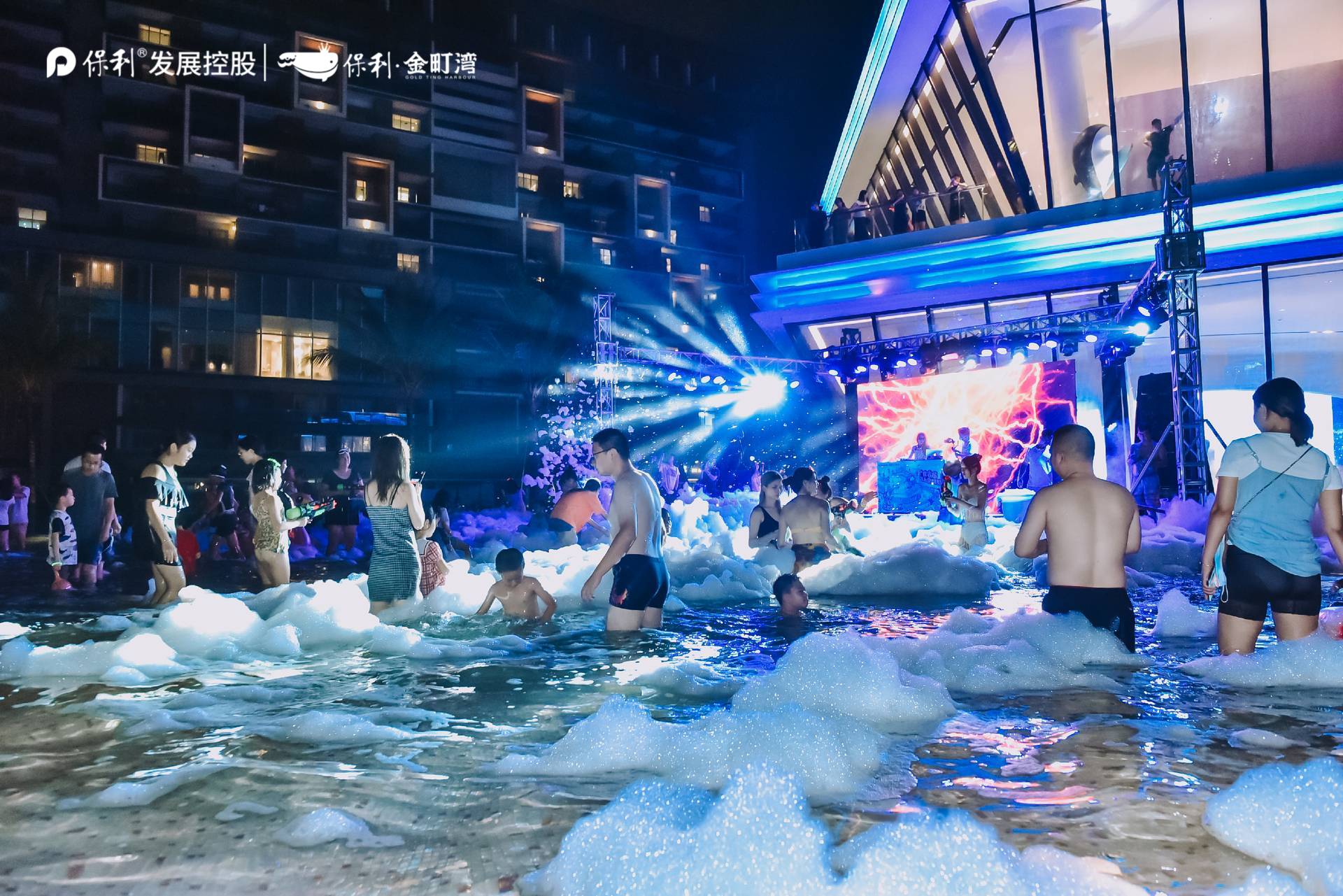 保利·金町湾鲸湾生活馆浪漫绽放|图片直播